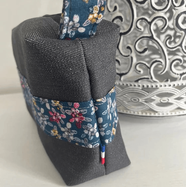 Trousse carré 