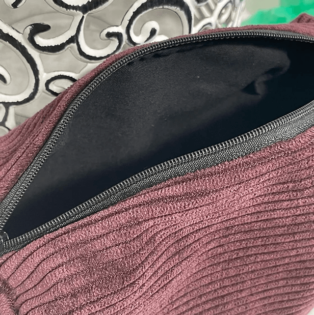 Trousse carré velours 