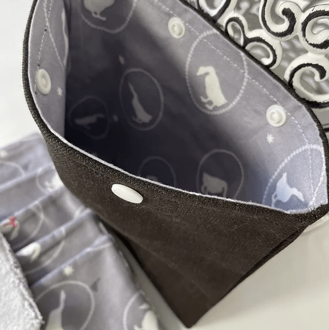 Pochette et 6 lingettes