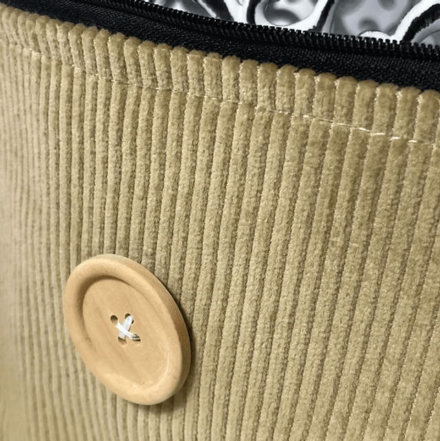 Pochette bouton
