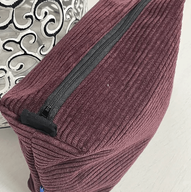 Trousse carré velours 