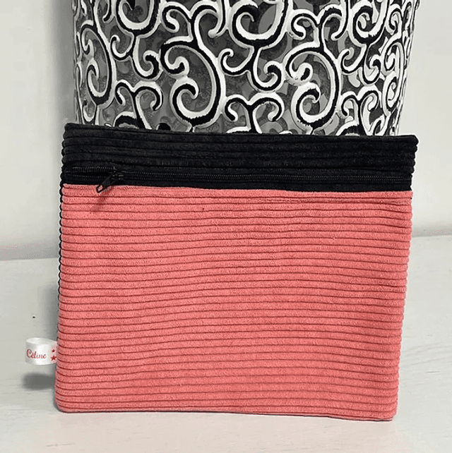 Pochette Raymonde 